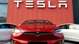 _121221630_tesla.jpg _121221630_tesla.jpg