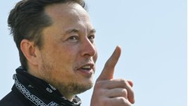 _121221624_musk.jpg