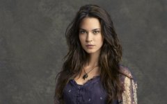 odette-annable-8211-bio-height-husband-family-acting-career-and-other-facts.jpg